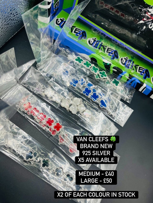 (BLACK) van cleef medium bracelet