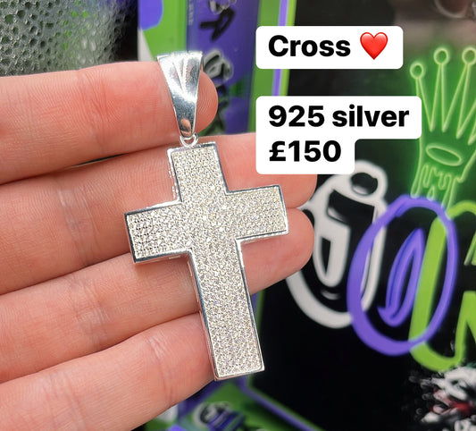 Silver cross pendant