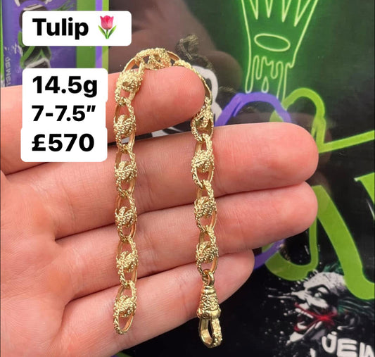 Brand new tulip bracelet